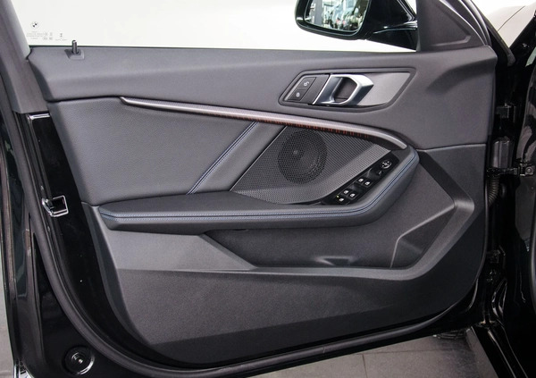 BMW Seria 1 cena 159900 przebieg: 6900, rok produkcji 2023 z Susz małe 301